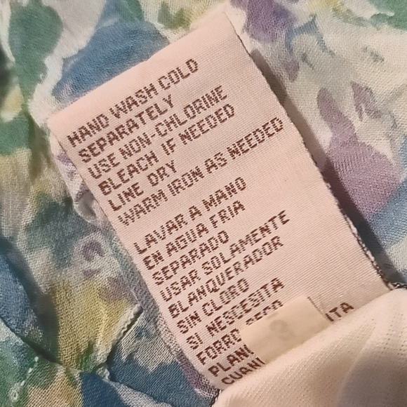 AML Women's Blue Floral V-Neck Ruffle Sleeve Top Size XL - Picture 10 of 10